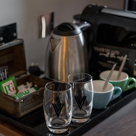 Village Hotel Warrington Екстериор снимка