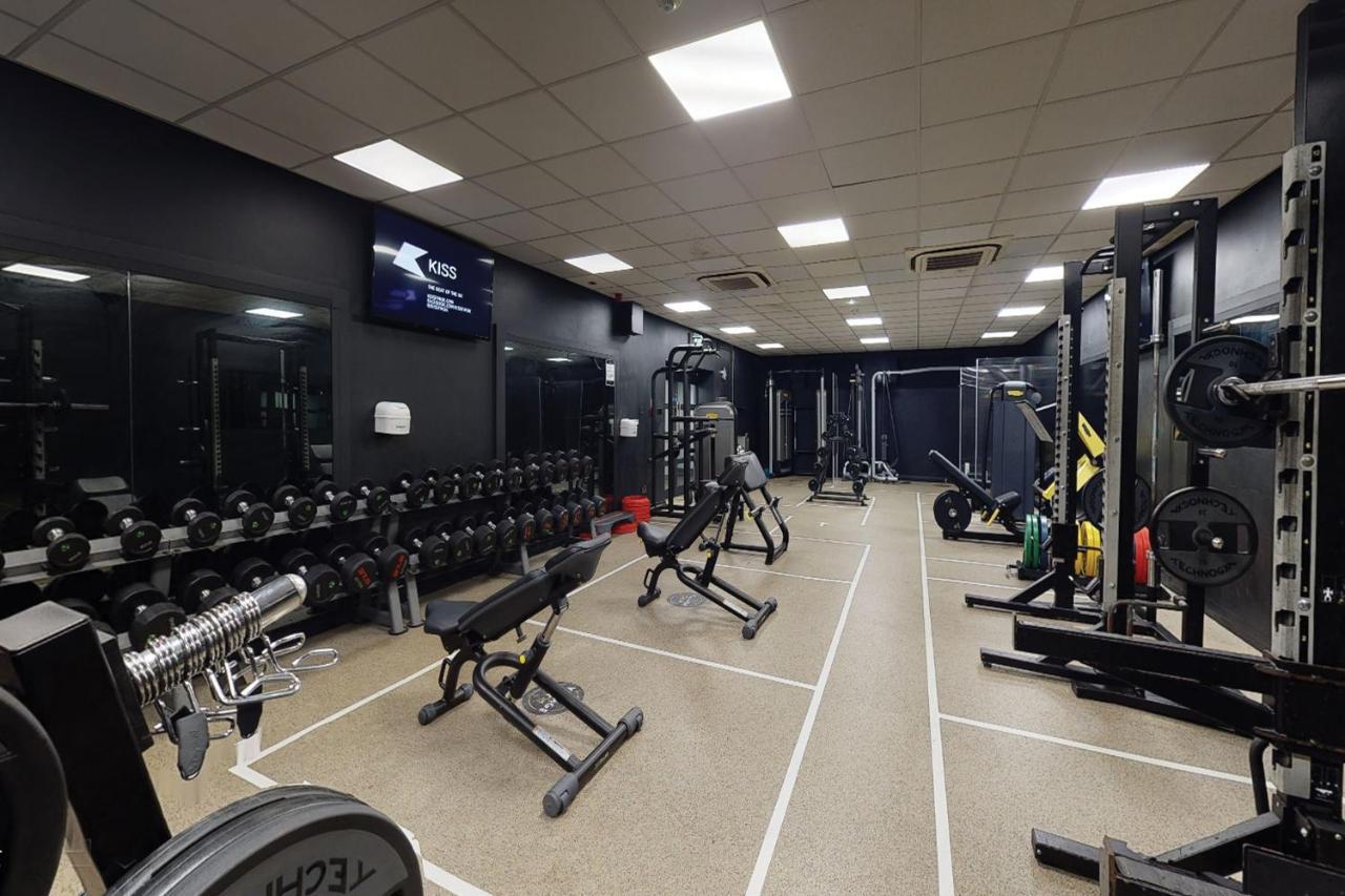 Village Hotel Warrington Екстериор снимка