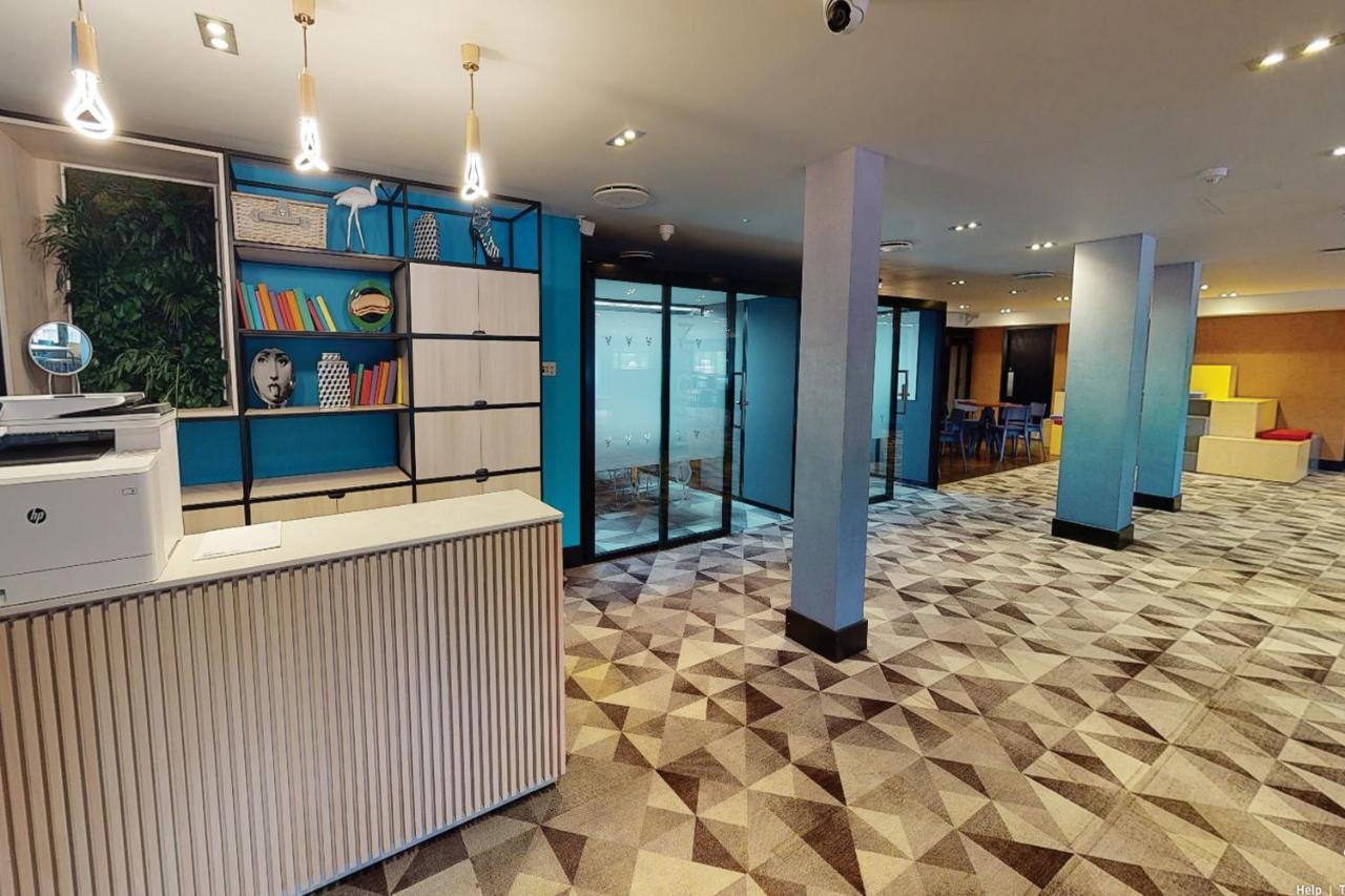 Village Hotel Warrington Екстериор снимка