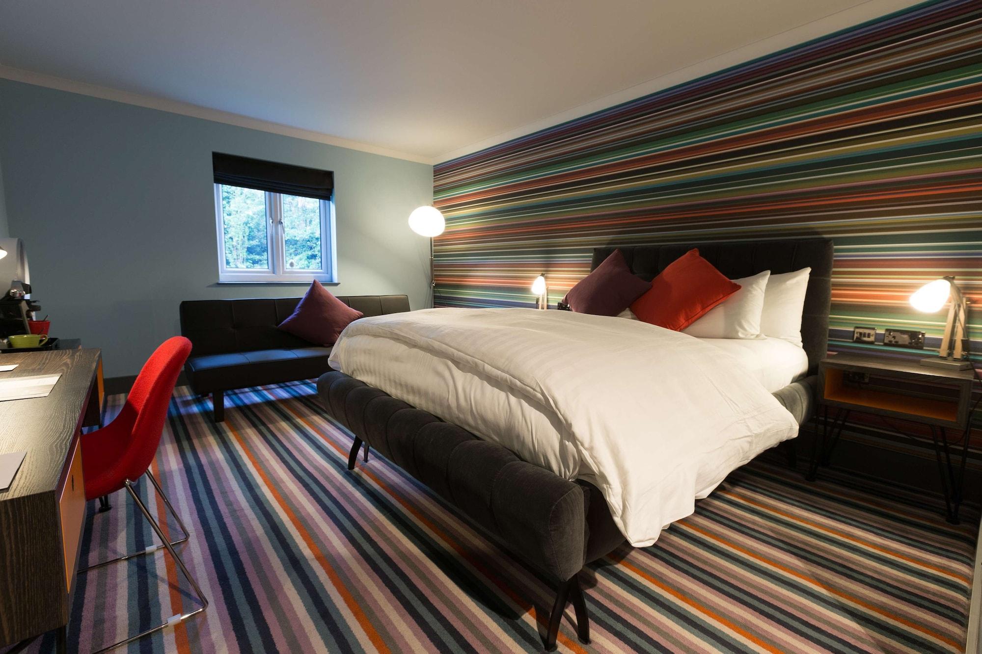 Village Hotel Warrington Екстериор снимка